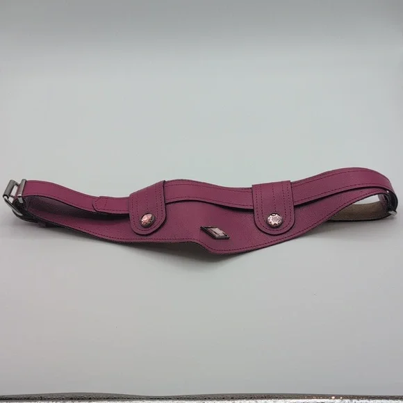 Vintage 80s Stylish Magenta Pink Leather Belt With Silver Toned Accents - Picture 3 of 5